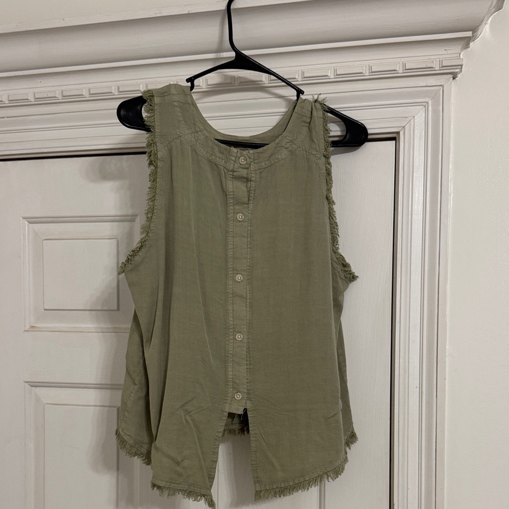 Altar'd State Khaki Sleeveless Frayed Blouse